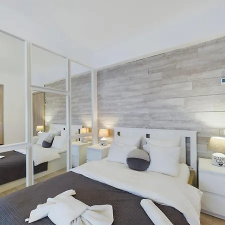 Apartament Lujerului