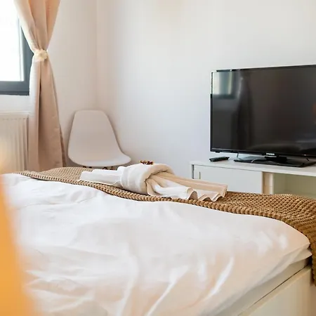 Lujerului * Bükreş